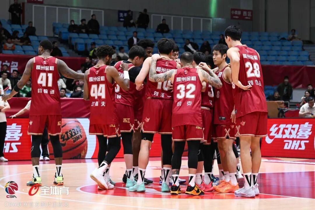 半岛体育官网-【CBA联赛】第十五轮｜五连胜！浙江稠州金租89-74胜广州朗肽海本！