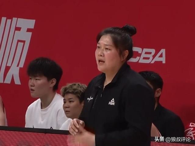 半岛体育-历史罕见一幕！WCBA总决赛G4山西女篮临阵换帅 助理教练力挽狂澜